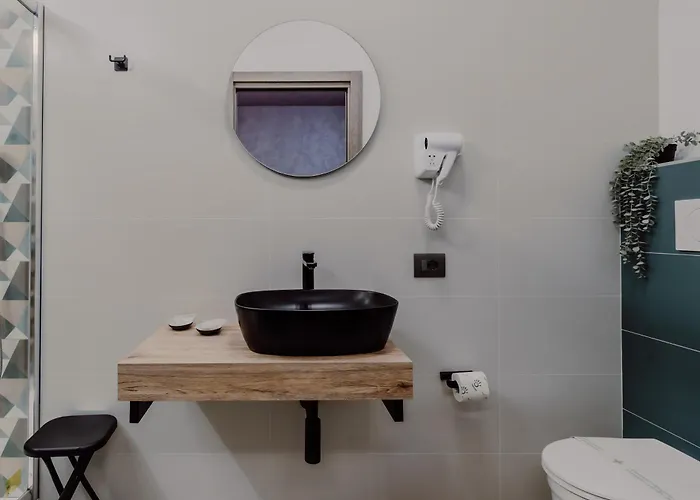 Gasthuis Domus Aeterna - Re Di 4*